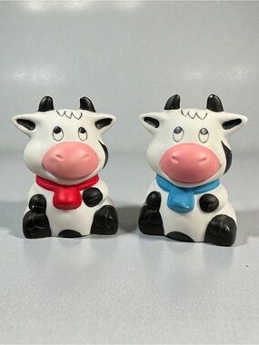Vintage Cow Salt & Pepper Shakers